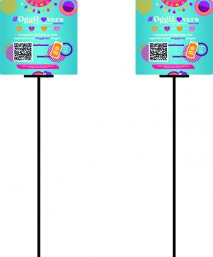 Pirulito Lovers Ps2mm com impressão uv frente e verso 30x100cm 4x0 Fosco Com aste para fixação 